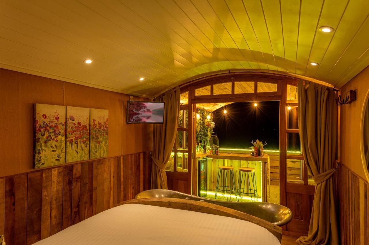 伍斯特Ashwood Shepherd Hut -Ockeridge Rural Retreats公寓 外观 照片
